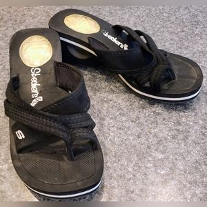 Skechers Neoprene Foam Sandal Size 6